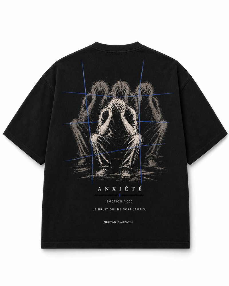 ANXIÉTÉ 005 — vue de dos du t-shirt oversize graphique AELYRON
