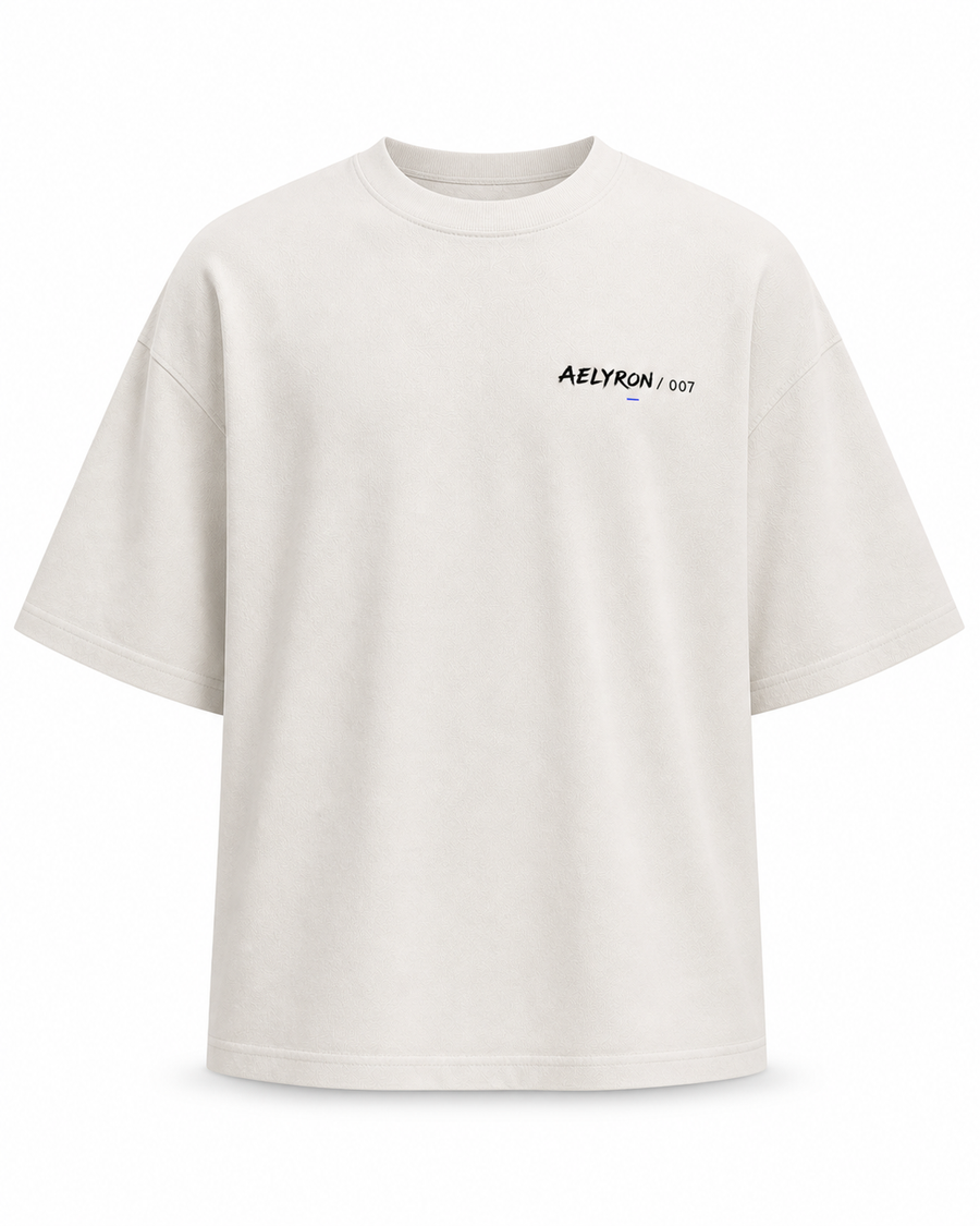 FIERTÉ 007 — vue de face du t-shirt oversize graphique AELYRON