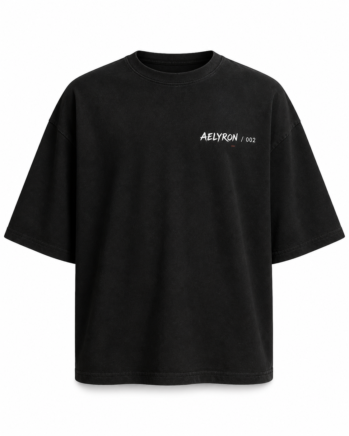 RAGE 002 — vue de face du t-shirt oversize graphique AELYRON