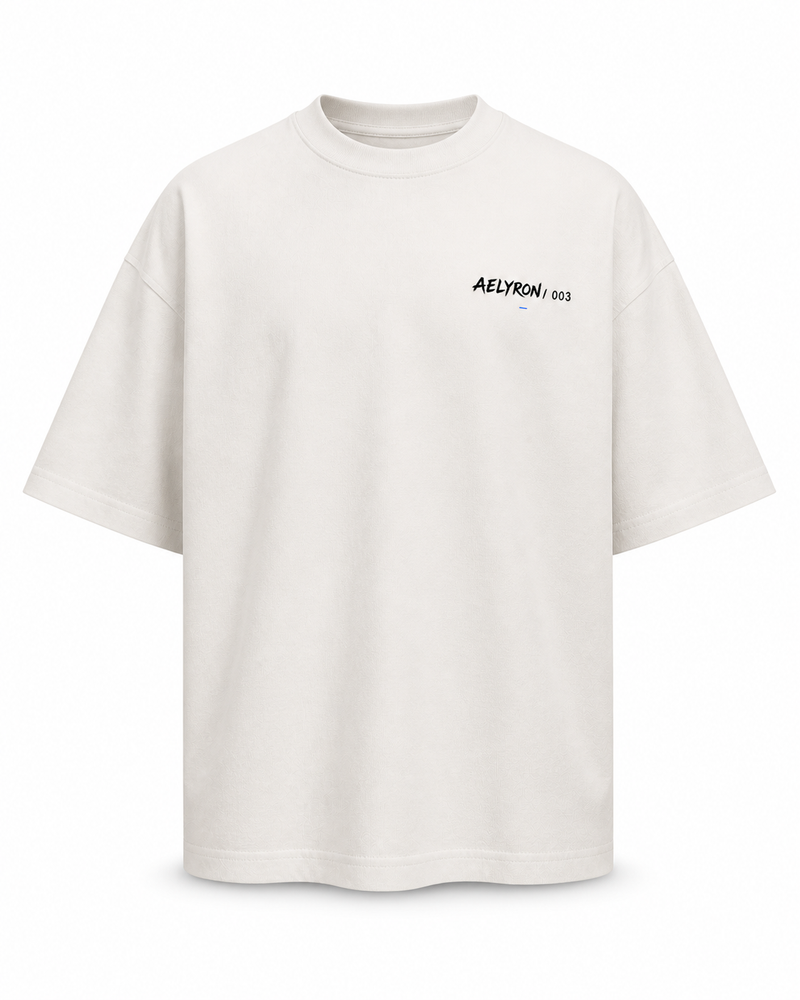 RENAISSANCE 003 — vue de face du t-shirt oversize graphique AELYRON