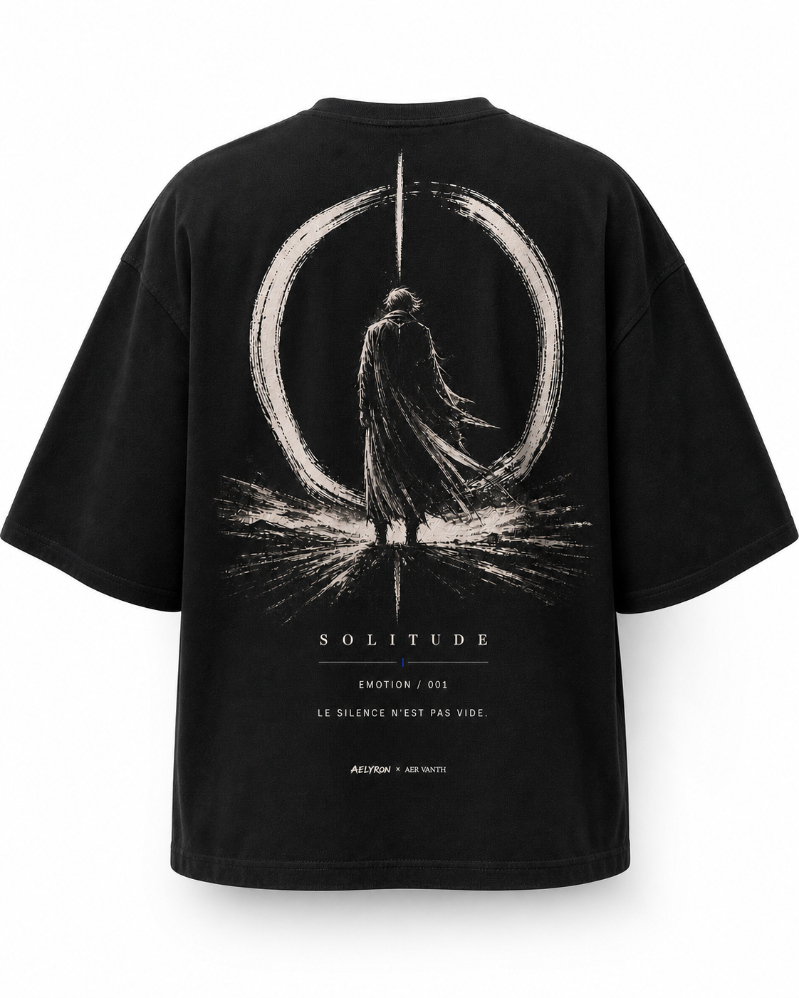 SOLITUDE 001 — vue de dos du t-shirt oversize graphique AELYRON